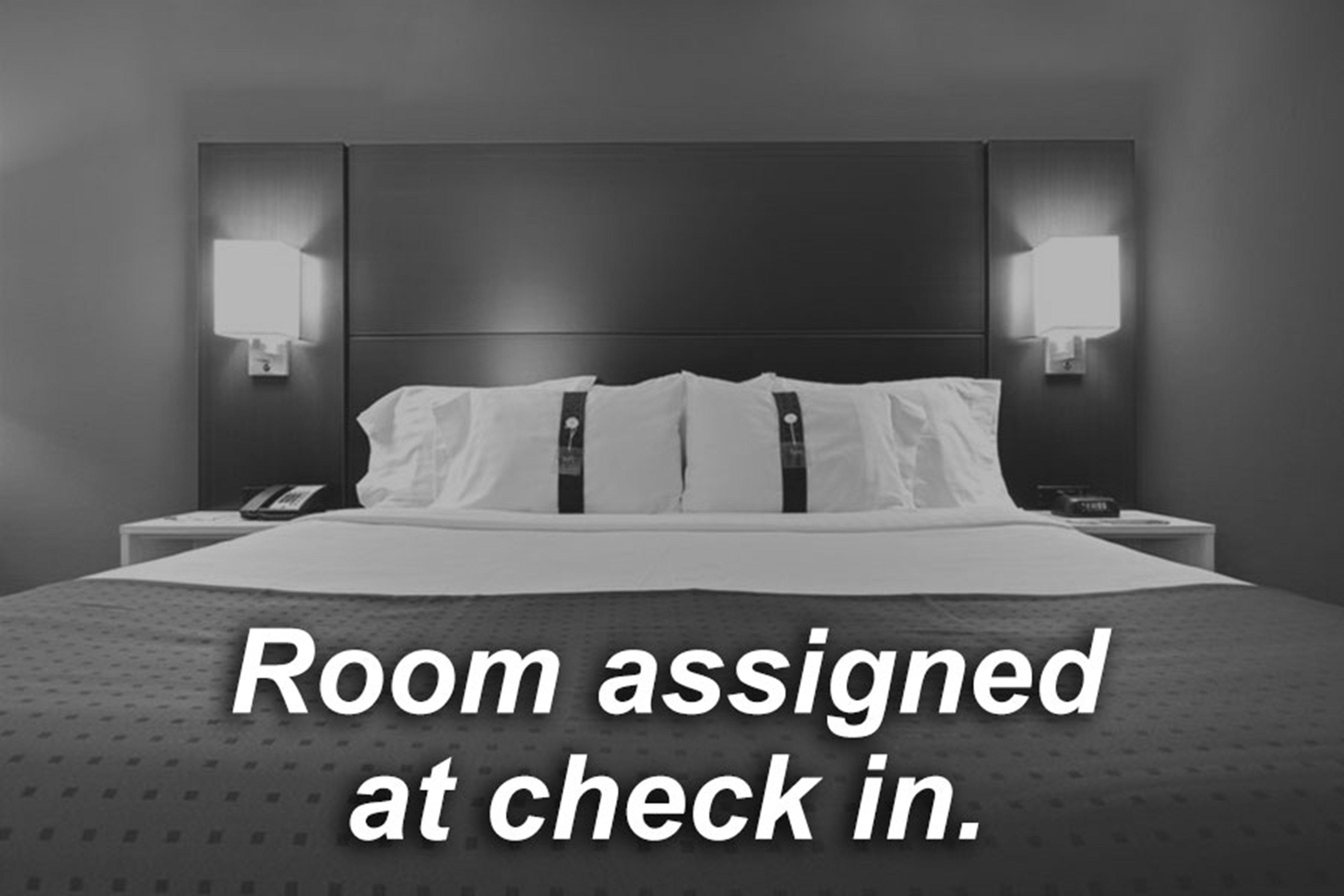 Holiday Inn Express & Suites Emporia Northwest By Ihg Exteriör bild