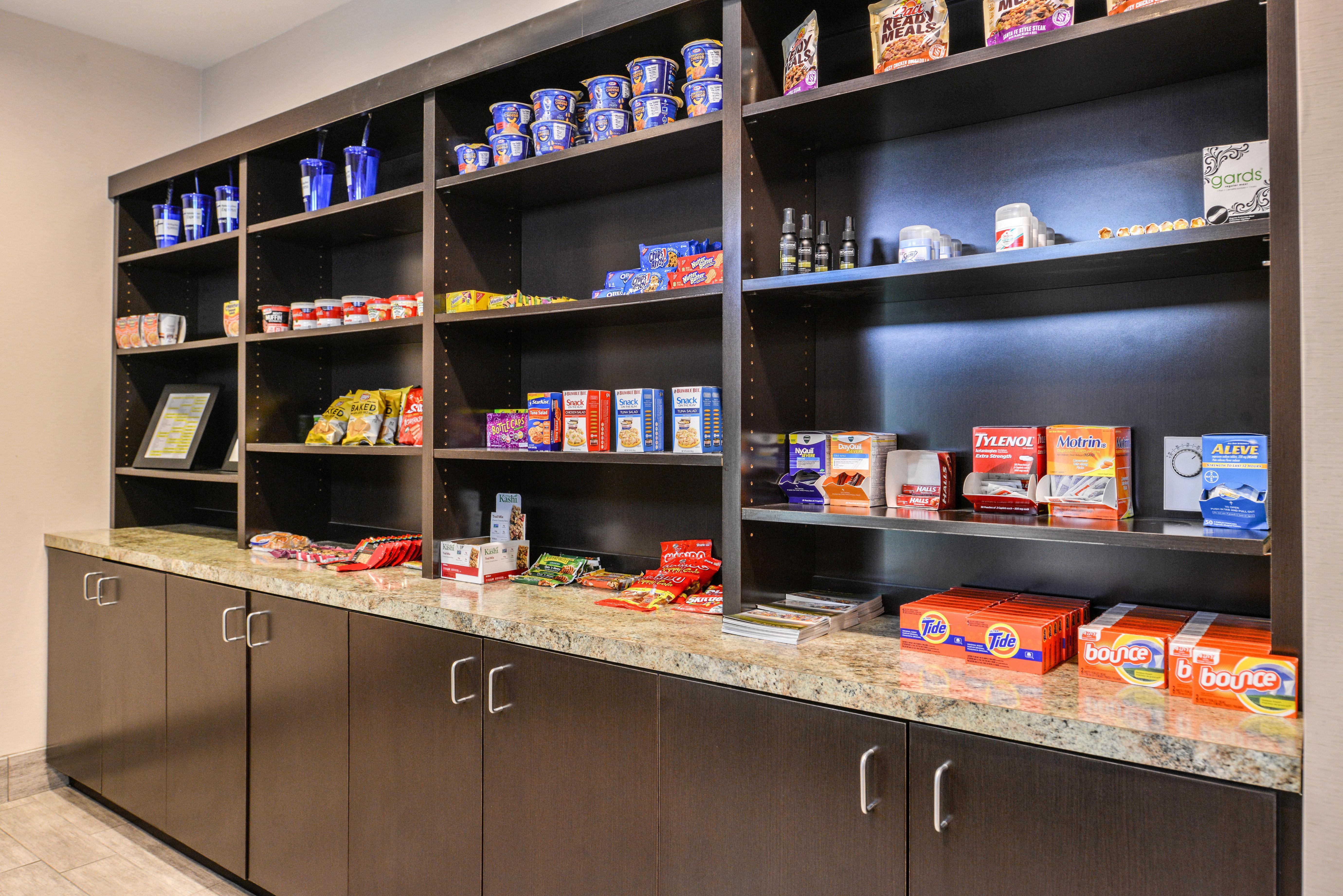 Holiday Inn Express & Suites Emporia Northwest By Ihg Exteriör bild